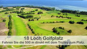 Der Golfplatz Bades Huk ist nach einem Totalumbau im August 2021 wiedereröffnet worden und präsentiert sich in einem völlig neuen Gewand. Die 18-Loch-Anlage ist spektakulär in die Landschaft integriert. - Bild 37: Ferienwohnung im Gutshaus, Entschleunigung pur für erholsame Tage