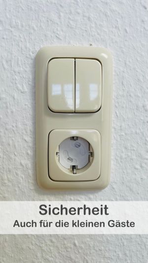Die Sicherheit unserer Gäste, insbesondere der kleinen Gäste, hat für uns höchste Priorität. Aus diesem Grund haben wir in unserem Gutshaus alle Steckdosen mit speziellen Sicherungen ausgestattet, um etwaigen Unfällen vorzubeugen. - Bild 31: Ferienwohnung im Gutshaus, Entschleunigung pur für erholsame Tage