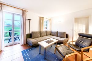 Das Wohnzimmer - Bild 3: D13 Urlaub mit dem Ostseestrand vor der Haustür mit 2 SZ & Terrasse, Rügen