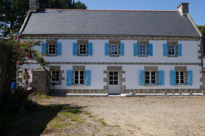 Bild: großzügiges Bauernhaus mit Sauna in der Bretagne