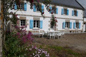Bild 3: großzügiges Bauernhaus mit Sauna in der Bretagne