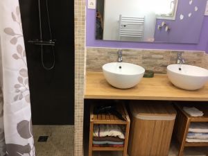 Bild 6: Romantik mit Komfort im Eichenwald, naehe Verdon Schluchten und See
