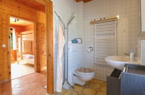 Tageslichtbad im Ferienhaus Ostseezauber - Bild 16: Ferienhaus Ostsee Haus Ostseezauber - Urlaub an der Ostseeküste