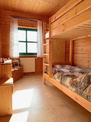 Schlafzimmer mit einem Etagenbett 2x je 100cm x200cm - Bild 14: Ferienhaus Ostsee Haus Ostseezauber - Urlaub an der Ostseeküste