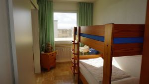 mit Etagenbett - Bild 9: Ferienwohnung Mehl in Immenstaad/Bodensee - mit Panorama-See- u. Alpenblick