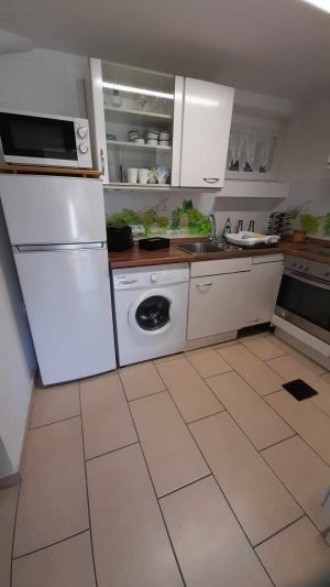 Volllausgestattete Küche - Bild 5: Ferienwohnung am Moosweiher