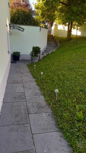 Eingezäuntes Grundstück - Bild 13: Ferienwohnung am Moosweiher auch für Wochenendheimfahrer geeignet