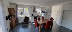 Bild 7: Wismarer Kogge Steuerbord: hochwertig, stilvoll für bis zu 6 Gäste mit Hund