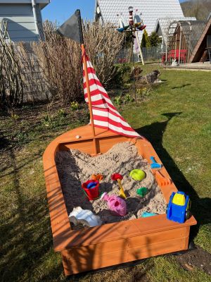 Sandkiste für unsere Kleinsten Gäste - Bild 16: Ferienhaus Muschelsucher in Damp an der Ostsee