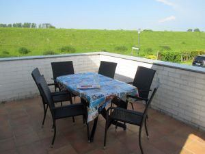 Bild 3: Carolinensiel: Fewo RUHEPOL direkt am Deich, Balkon, max. 5 Gäste + Hunde