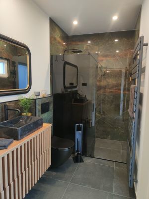 Bild 7: Modernes, eingezäuntes 5* Haus mit Blick ins Grüne in der Vulkaneifel