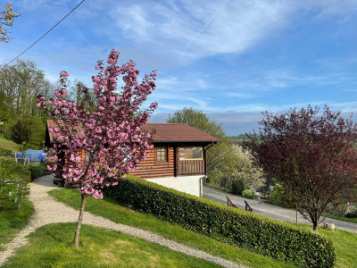 Bild: Blockhaus Urlaub im Westerwald Helmerother Blockhäusl