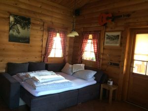 Bild 7: Blockhaus Urlaub im Westerwald Helmerother Blockhäusl