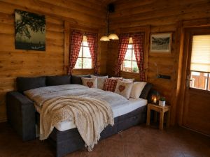 Bild 7: Blockhaus Urlaub im Westerwald Helmerother Blockhäusl