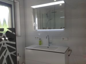 mit Fenster - Bild 5: Ferienwohnung Hirsch in Breitnau Hochschwarzwald