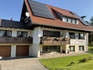 Parkplatz - Bild 10: Ferienwohnung Hirsch in Breitnau Hochschwarzwald