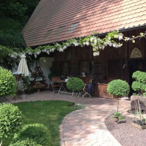 Bild 24: Vier Jahreszeiten Idyll